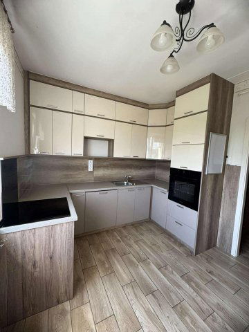 Eladó panellakás, Mosonmagyaróváron 44.9 M Ft, 3 szobás