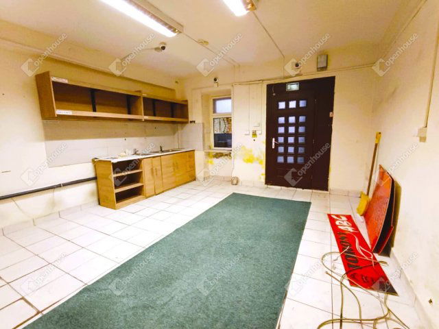 Eladó üzlethelyiség, Szegeden 39.9 M Ft, 2 szobás