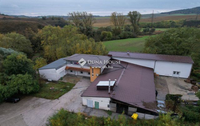 Eladó ipari ingatlan, Leányváron 101 M Ft / költözzbe.hu