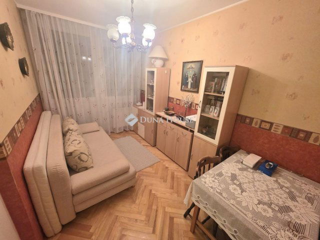 Eladó téglalakás, Budapesten, IV. kerületben 79.9 M Ft, 3 szobás