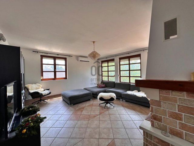 Eladó családi ház, Szigetszentmiklóson 119.99 M Ft, 7 szobás