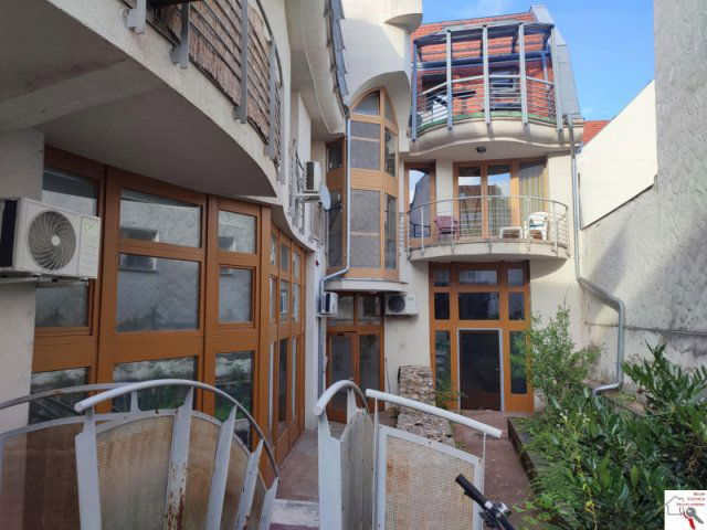 Kiadó téglalakás, albérlet, Pécsett 230 E Ft / hó, 3 szobás