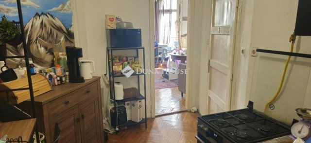 Eladó téglalakás, Budapesten, XII. kerületben 154 M Ft, 5 szobás