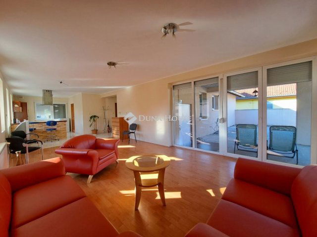 Kiadó családi ház, albérlet, Baksán 380 E Ft / hó, 5 szobás