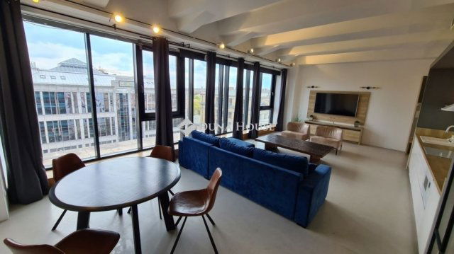 Eladó téglalakás, Budapesten, V. kerületben 218 M Ft, 2 szobás