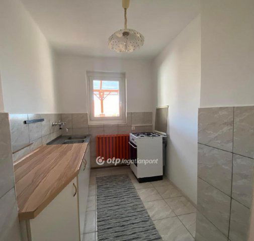 Eladó családi ház, Kerepesen 86.9 M Ft, 5 szobás