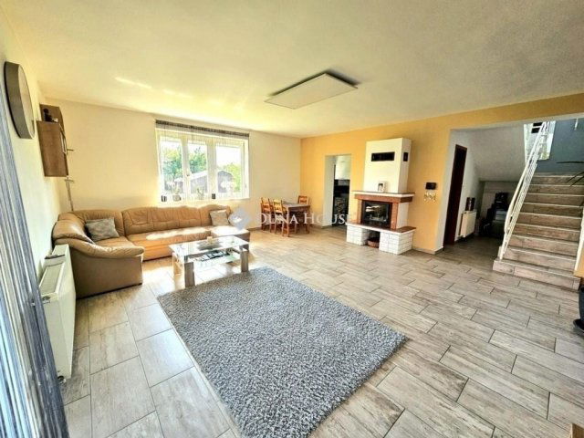 Eladó családi ház, Délegyházán 149.9 M Ft, 5 szobás