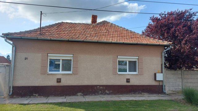 Eladó családi ház, Kétegyházán 13.9 M Ft, 3 szobás