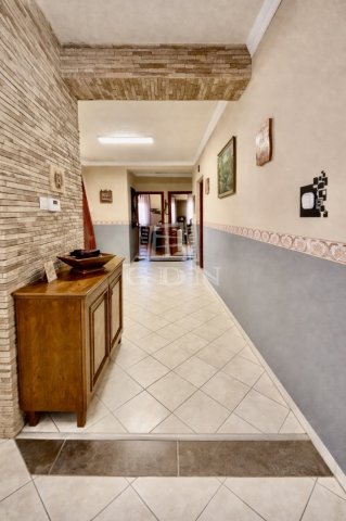 Eladó ikerház, Érden 135 M Ft, 3 szobás / költözzbe.hu