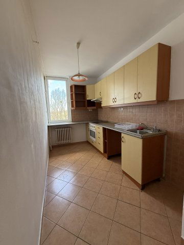 Eladó téglalakás, Tatabányán, Komáromi utcában 35 M Ft