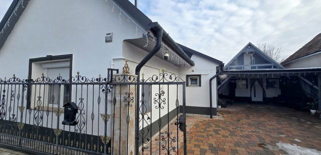 Eladó családi ház, Kiskunlacházán 49 M Ft, 3 szobás