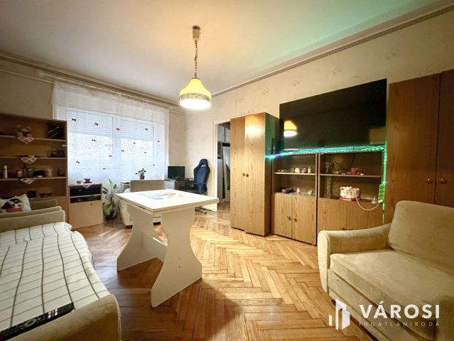 Eladó téglalakás, Salgótarjánban 16.9 M Ft, 2 szobás