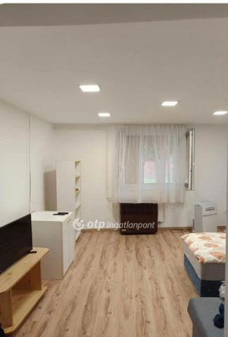 Eladó családi ház, Hajdúböszörményen 39.5 M Ft, 1 szobás