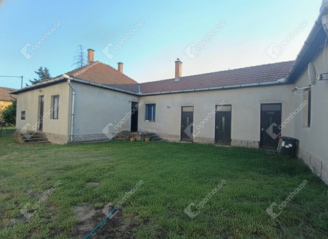 Eladó családi ház, Domaszéken 65 M Ft, 3 szobás