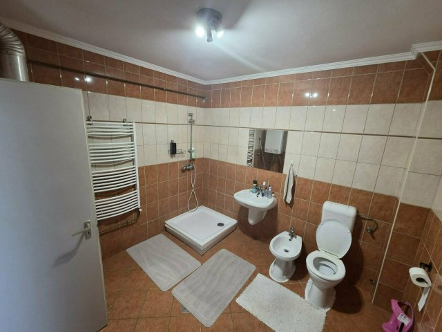 Eladó családi ház, Szegeden, Vasgyár utcában 119 M Ft, 5 szobás