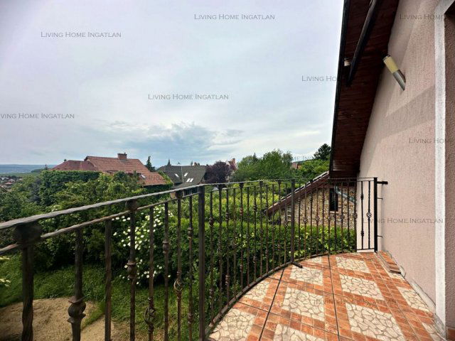 Eladó családi ház, Pilisborosjenőn 178 M Ft, 8 szobás