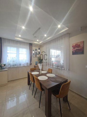 Eladó családi ház, Debrecenben 139.99 M Ft, 5 szobás