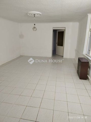 Eladó családi ház, Budapesten, XVIII. kerületben 49.9 M Ft