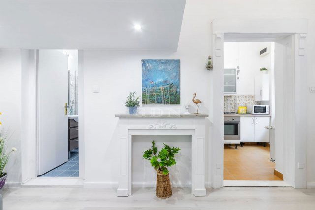 Eladó téglalakás, Budapesten, VII. kerületben 71.7 M Ft