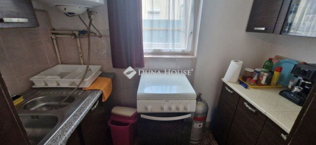 Eladó ikerház, Balatonfenyvesen 36.9 M Ft, 3 szobás