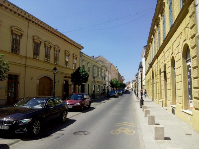 Eladó téglalakás, Pécsett, Király utcában 91 M Ft, 3 szobás