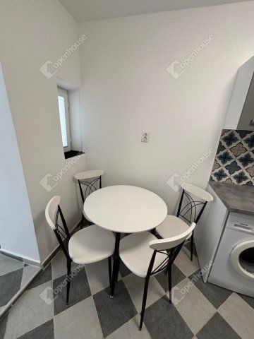 Kiadó téglalakás, albérlet, Győrött 180 E Ft / hó, 2 szobás