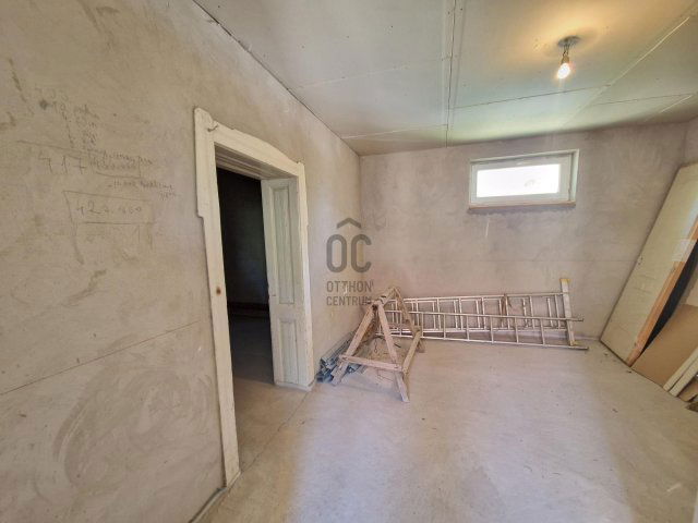 Eladó családi ház, Abonyban 21.9 M Ft, 2 szobás