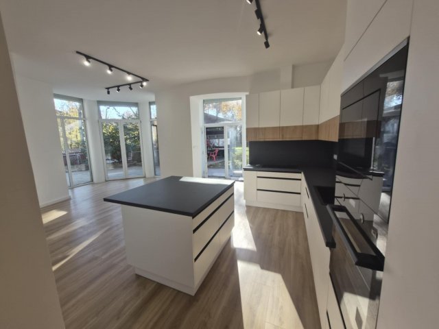 Eladó téglalakás, Budapesten, III. kerületben 288.9 M Ft