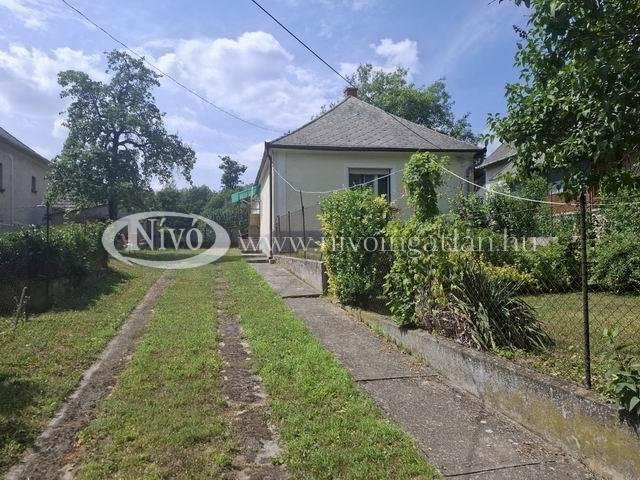 Eladó családi ház, Nagyvázsonyon 49.5 M Ft, 2 szobás