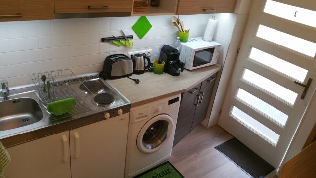 Kiadó családi ház, albérlet, III. kerületben, Víznyelő utcában