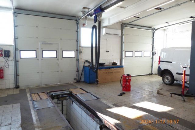 Kiadó ipari ingatlan, Pécsett, Északmegyer dűlőn 440 E Ft / hó