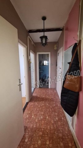 Eladó téglalakás, Dunaújvárosban 29.5 M Ft, 1+1 szobás