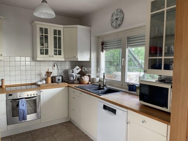 Eladó családi ház, Gödöllőn 169 M Ft, 7 szobás