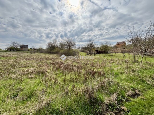 Eladó telek, Nyergesújfaluban 14.5 M Ft / költözzbe.hu