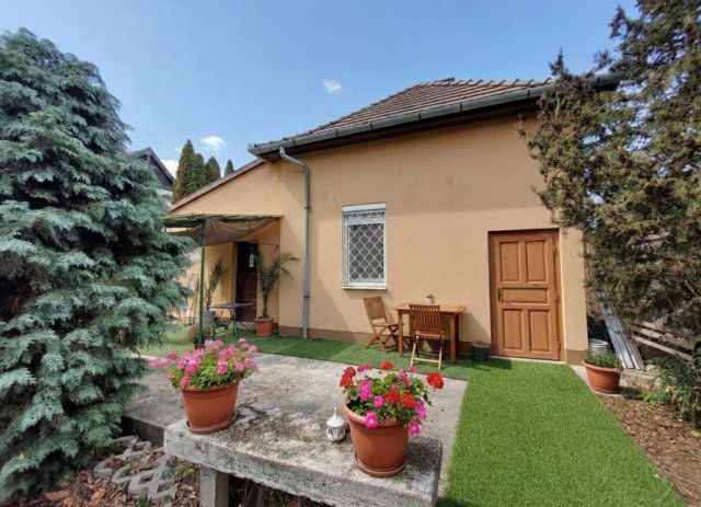 Eladó családi ház, Budapesten, XVI. kerületben 88.9 M Ft