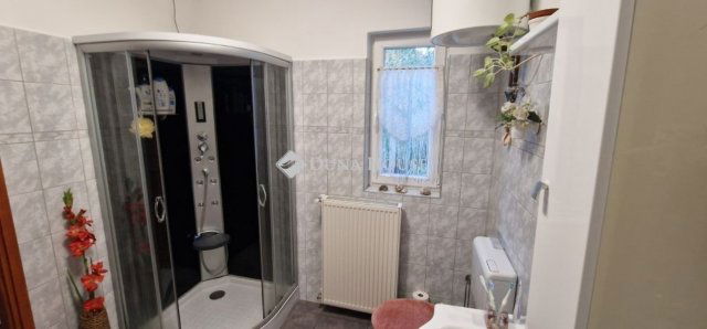 Eladó családi ház, Budapesten, XVII. kerületben 108.9 M Ft