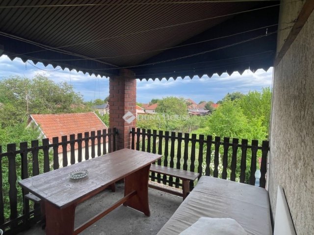 Eladó családi ház, Hatvanban 88 M Ft, 6 szobás