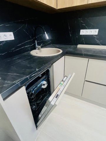 Eladó téglalakás, Pécsett 65 M Ft, 2 szobás