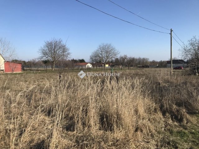 Eladó telek, Kőszárhegyen 16.9 M Ft / költözzbe.hu