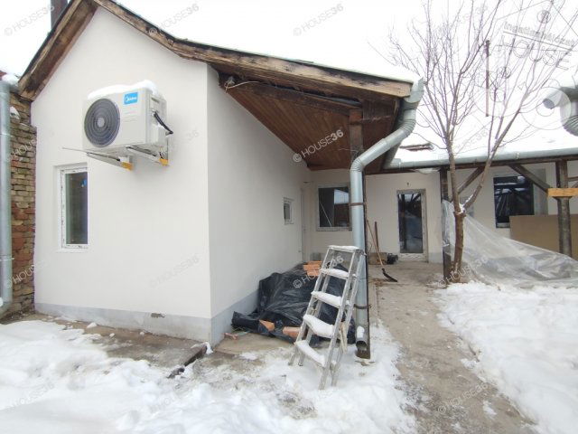 Eladó családi ház, Kecskeméten 46.9 M Ft, 2 szobás