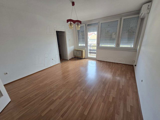 Kiadó téglalakás, albérlet, Székesfehérvárott 150 E Ft / hó