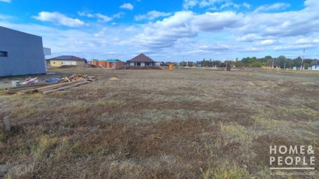 Eladó telek, Deszken 40 M Ft / költözzbe.hu