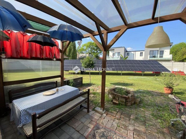 Eladó családi ház, XVIII. kerületben, Gyergyó utcában