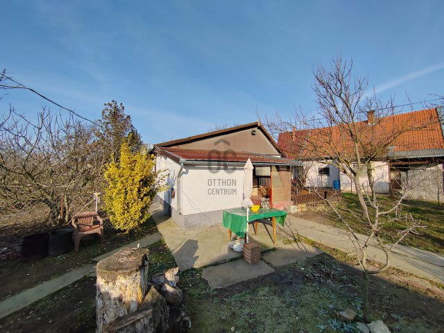 Eladó családi ház, Tápiószelén 17.5 M Ft, 2 szobás