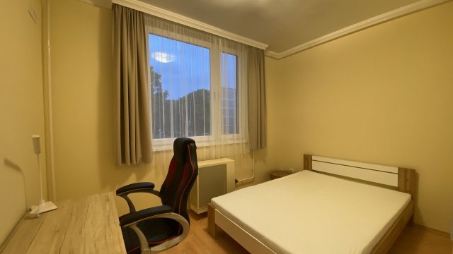 Kiadó téglalakás, albérlet, Debrecenben 220 E Ft / hó, 2 szobás