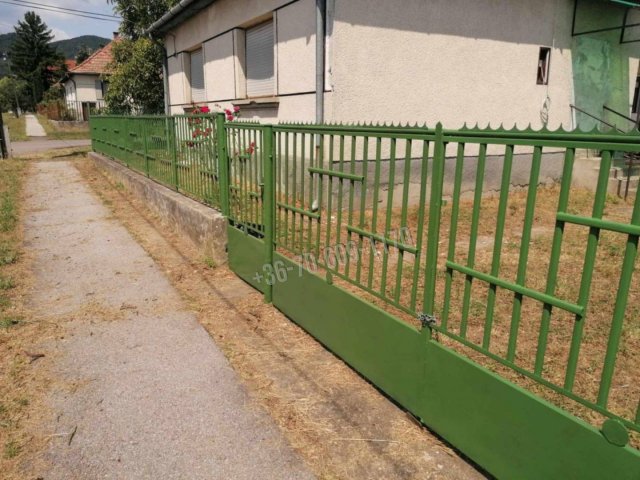 Eladó családi ház, Diósjenőn 37.9 M Ft, 3 szobás