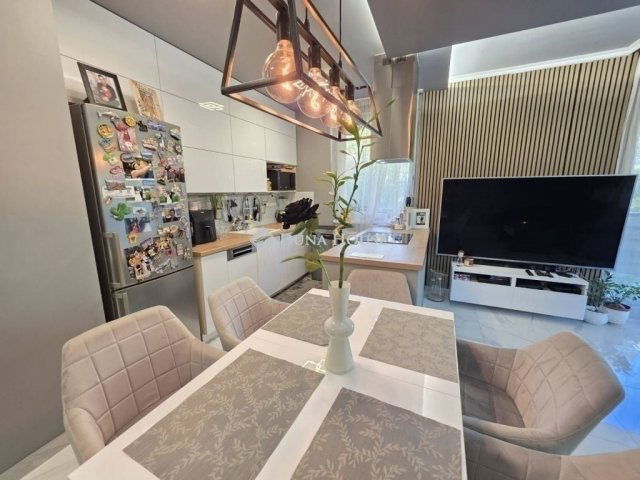 Eladó téglalakás, Budapesten, III. kerületben 159 M Ft, 3 szobás