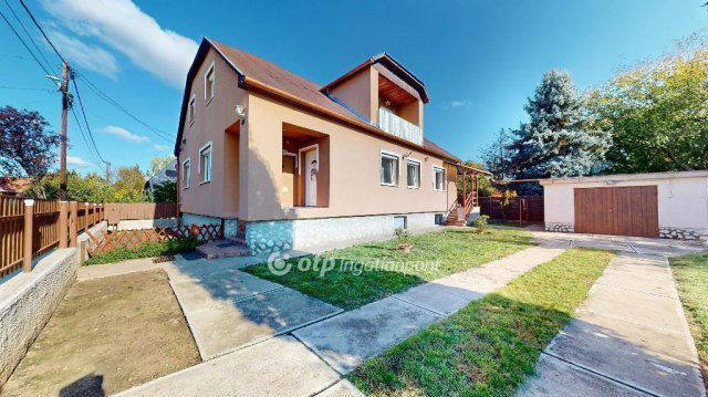 Eladó családi ház, Szirmabesenyőn 89 M Ft, 3+2 szobás