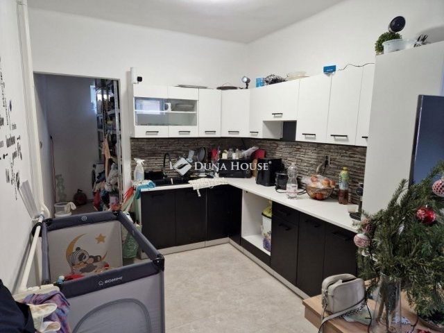 Eladó családi ház, Monoron 89.99 M Ft, 6 szobás