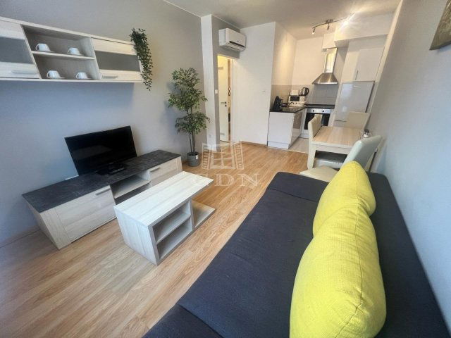 Eladó téglalakás, Budapesten, VIII. kerületben 64.9 M Ft